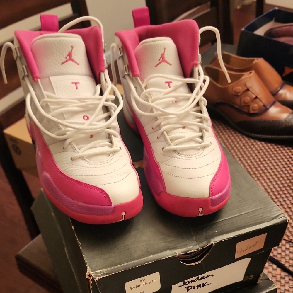 Used Women Air Jordan - Pink